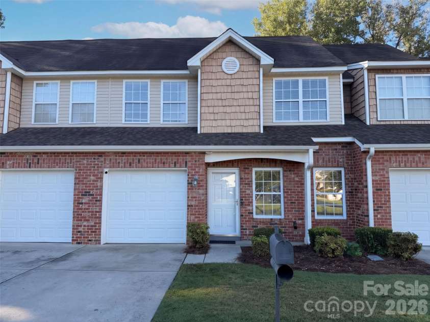 361 Valley Brook Lane, Concord, NC 28025.  MLS# CAR4431035, YatesRealty ID 54841. 