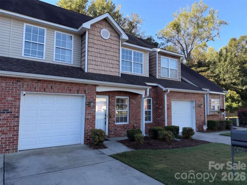 361 Valley Brook Lane, Concord, NC 28025.  MLS# CAR4431035, YatesRealty ID 54841. 