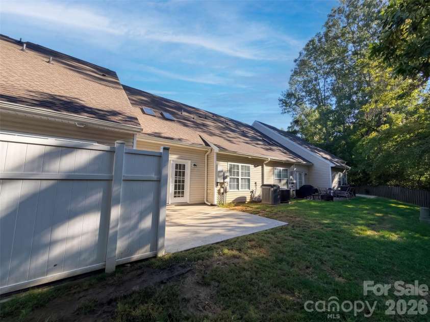 361 Valley Brook Lane, Concord, NC 28025.  MLS# CAR4431035, YatesRealty ID 54841. 