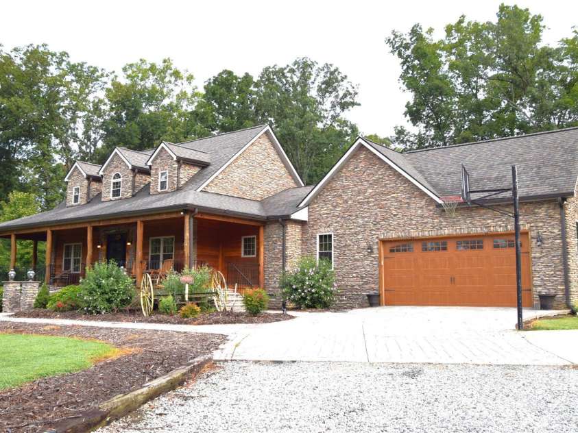 5410 Tobacco Road, Trinity, NC 27370.  MLS# CAR4429700, YatesRealty ID 54845. 