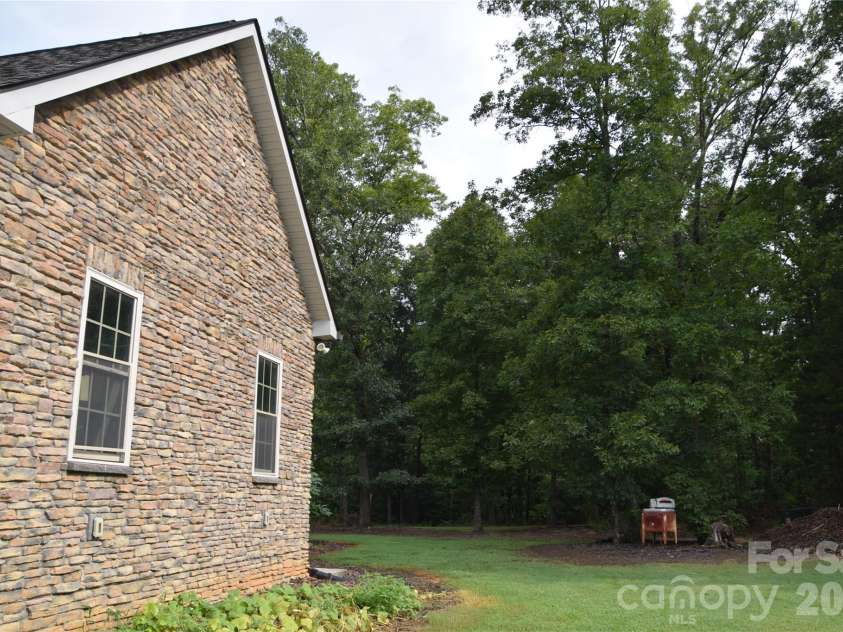5410 Tobacco Road, Trinity, NC 27370.  MLS# CAR4429700, YatesRealty ID 54845. 