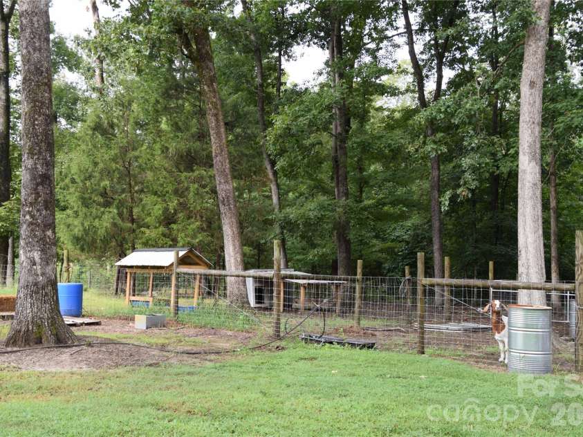 5410 Tobacco Road, Trinity, NC 27370.  MLS# CAR4429700, YatesRealty ID 54845. 