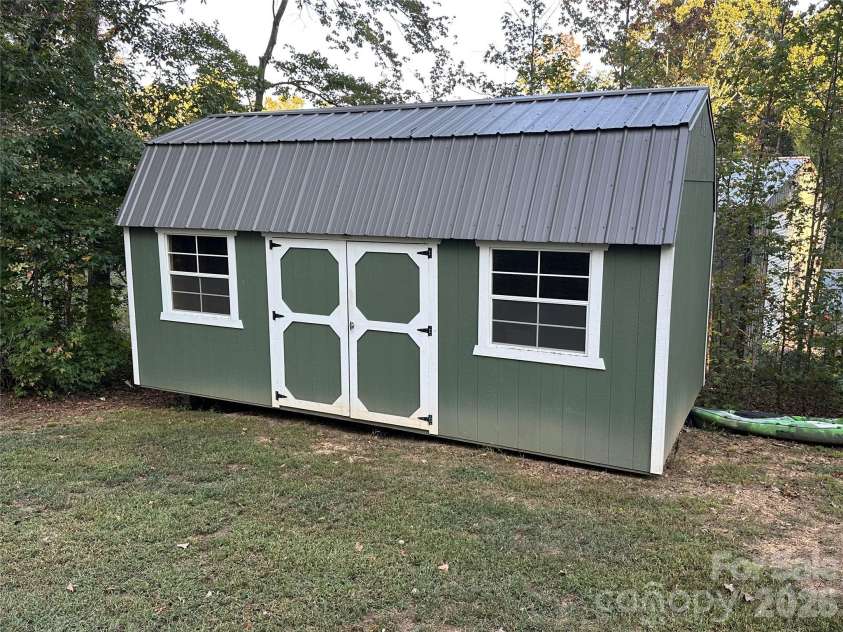 177 Pinehaven Drive, New London, NC 28127.  MLS# CAR4431526, YatesRealty ID 54846. 