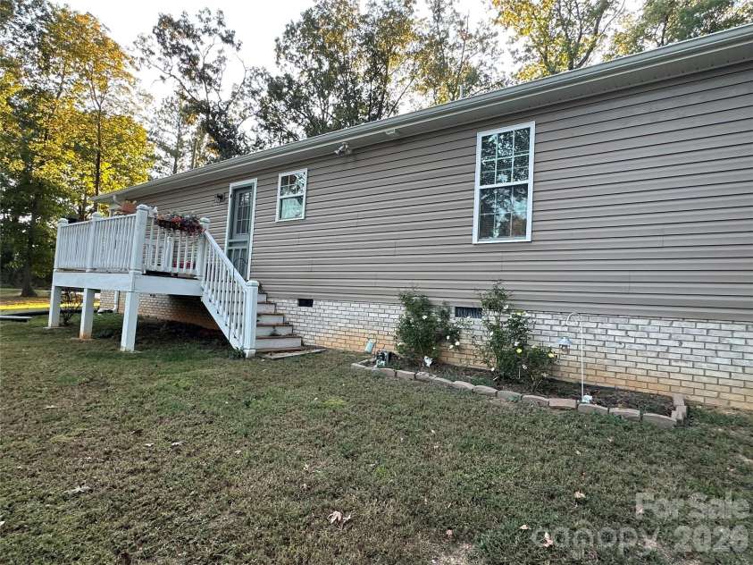 177 Pinehaven Drive, New London, NC 28127.  MLS# CAR4431526, YatesRealty ID 54846. 