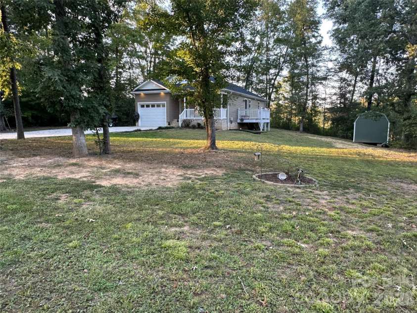 177 Pinehaven Drive, New London, NC 28127.  MLS# CAR4431526, YatesRealty ID 54846. 