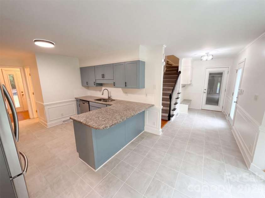 4412 Lazy Drive, Charlotte, NC 28215.  MLS# CAR4431553, YatesRealty ID 54847. 
