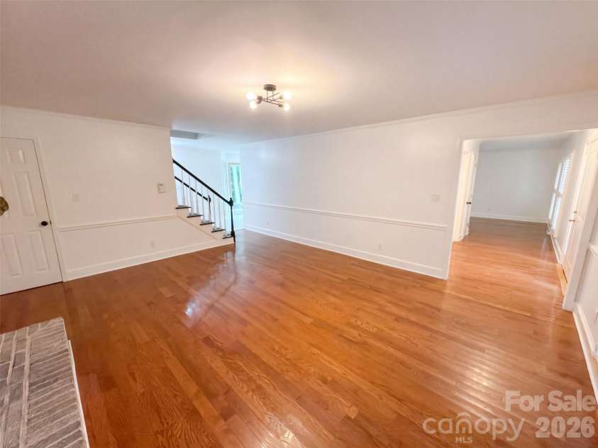 4412 Lazy Drive, Charlotte, NC 28215.  MLS# CAR4431553, YatesRealty ID 54847. 