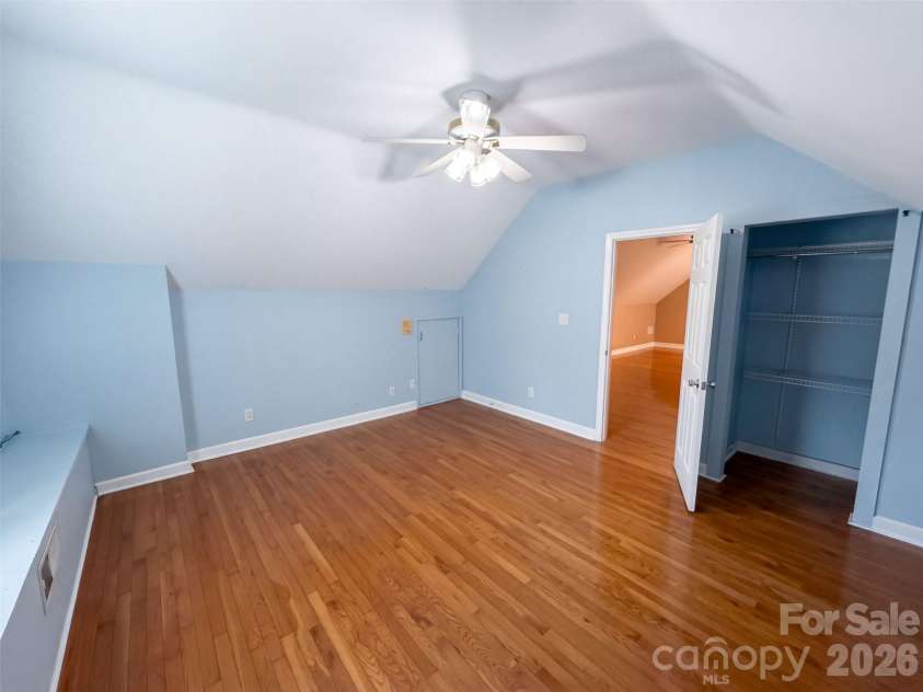 4412 Lazy Drive, Charlotte, NC 28215.  MLS# CAR4431553, YatesRealty ID 54847. 