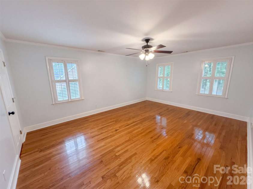 4412 Lazy Drive, Charlotte, NC 28215.  MLS# CAR4431553, YatesRealty ID 54847. 