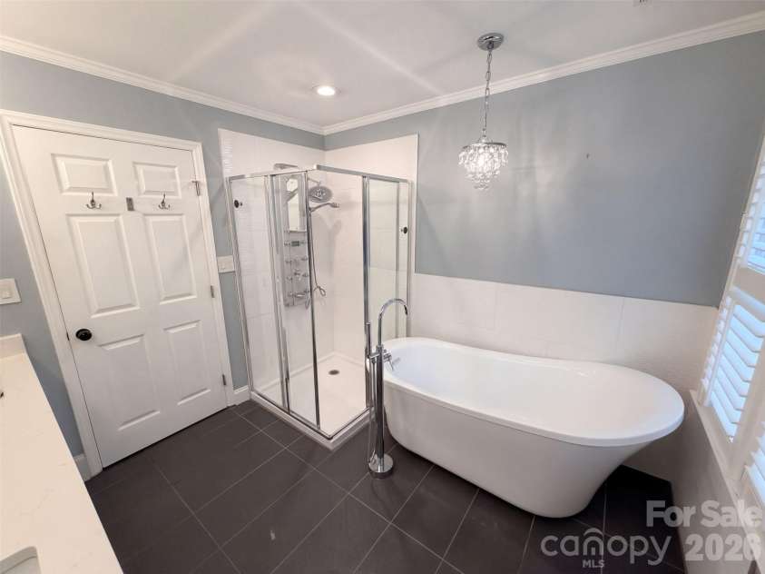 4412 Lazy Drive, Charlotte, NC 28215.  MLS# CAR4431553, YatesRealty ID 54847. 