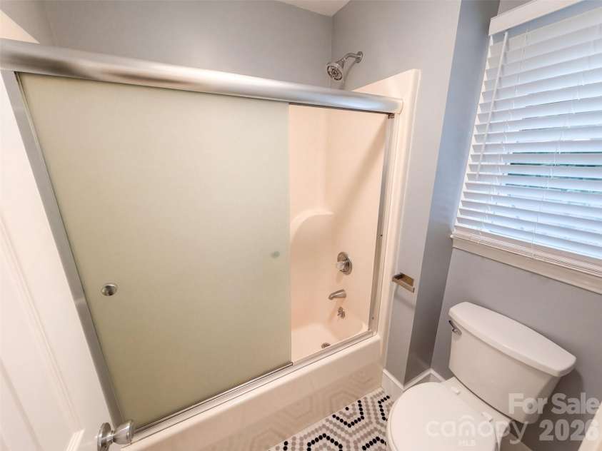 4412 Lazy Drive, Charlotte, NC 28215.  MLS# CAR4431553, YatesRealty ID 54847. 