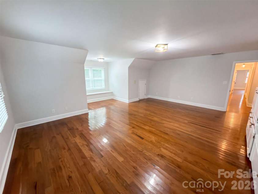 4412 Lazy Drive, Charlotte, NC 28215.  MLS# CAR4431553, YatesRealty ID 54847. 