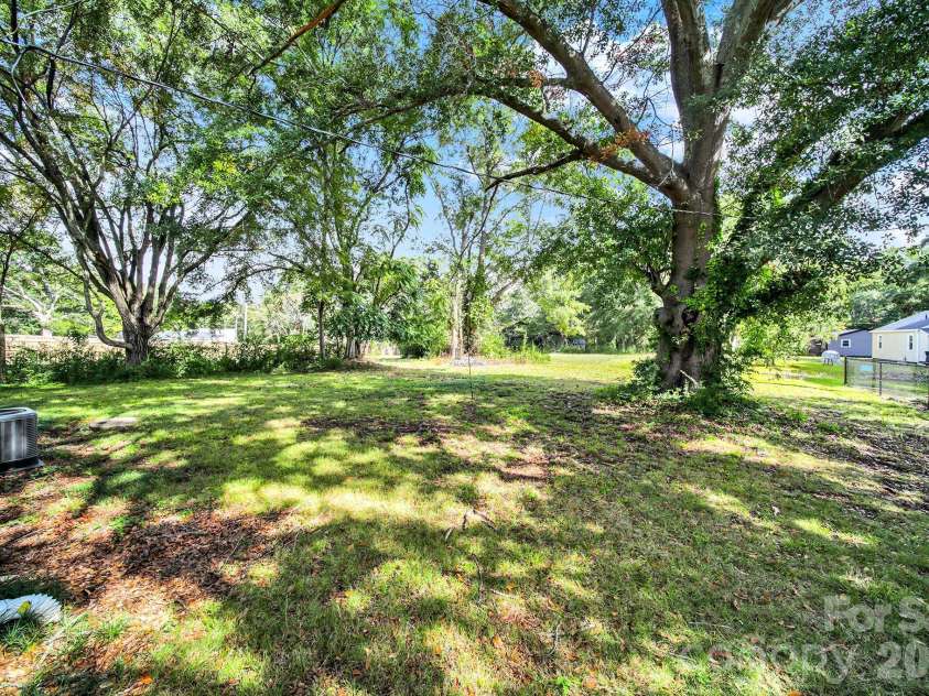 1656 Oakridge Meadows Court, Rock Hill, SC 29732.  MLS# CAR4429407, YatesRealty ID 54848. 