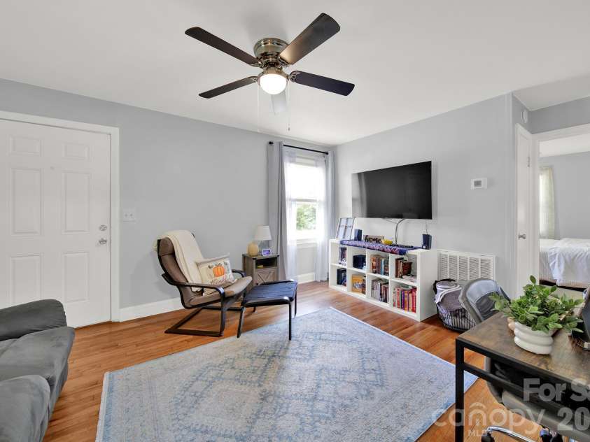 1656 Oakridge Meadows Court, Rock Hill, SC 29732.  MLS# CAR4429407, YatesRealty ID 54848. 