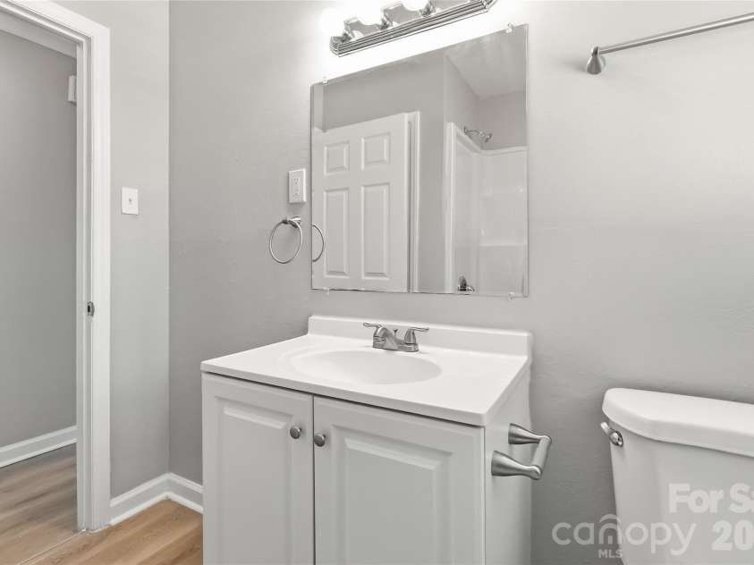 519 Annex Avenue, Kannapolis, NC 28083.  MLS# CAR4431426, YatesRealty ID 54849. 
