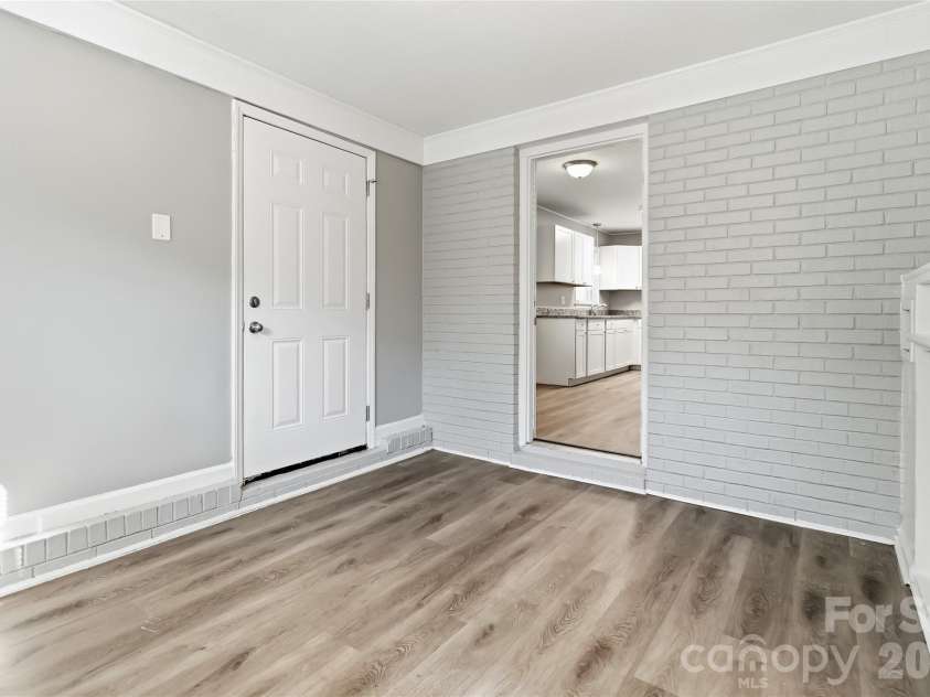 519 Annex Avenue, Kannapolis, NC 28083.  MLS# CAR4431426, YatesRealty ID 54849. 