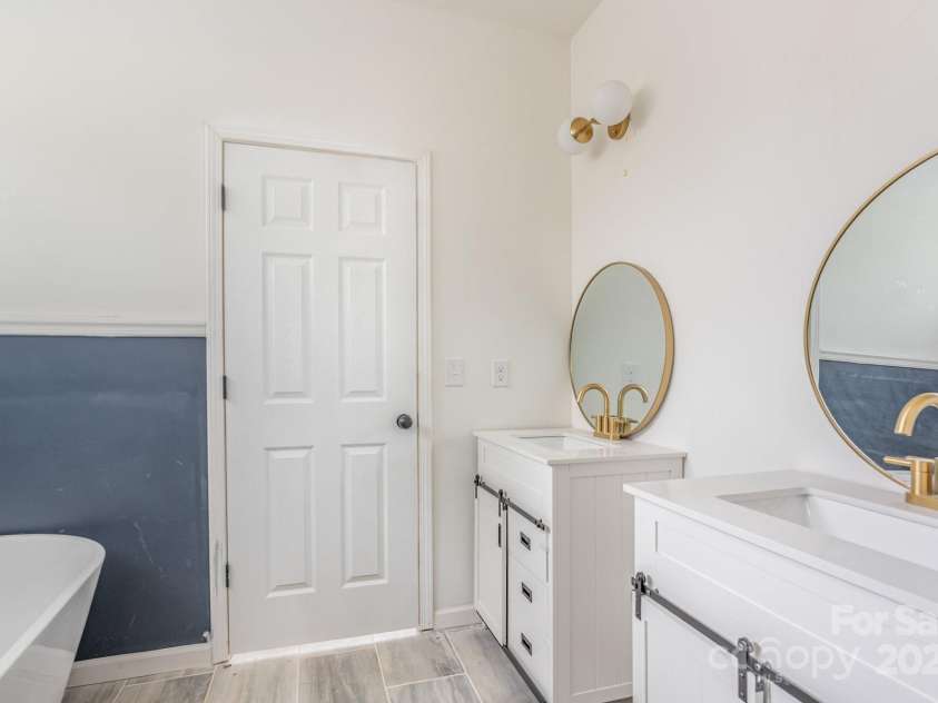 149 Ole Eastpointe Drive, York, SC 29745.  MLS# CAR4293537, YatesRealty ID 5485. Primary Bathroom