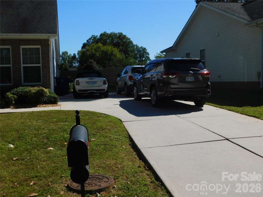 47 Linford Street, Belmont, NC 28012.  MLS# CAR4431571, YatesRealty ID 54850. 