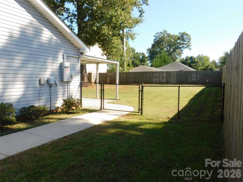 47 Linford Street, Belmont, NC 28012.  MLS# CAR4431571, YatesRealty ID 54850. 