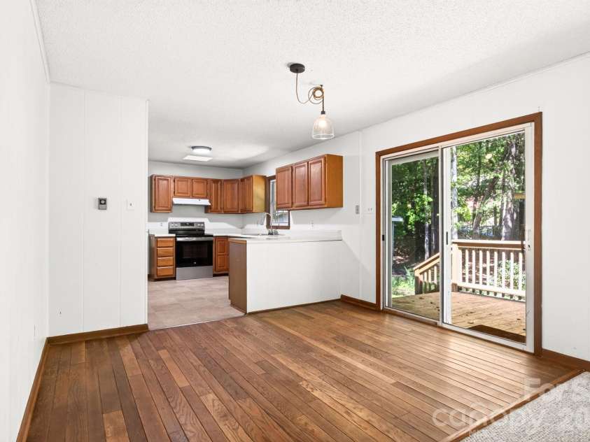 340 Genesis Circle, Black Mountain, NC 28711.  MLS# CAR4429667, YatesRealty ID 54851. Open Floor Plan