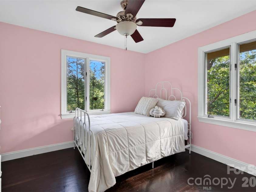 14 Willow Road, Asheville, NC 28804.  MLS# CAR4429269, YatesRealty ID 54853. Bedroom 3 of 4