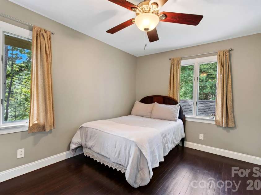 14 Willow Road, Asheville, NC 28804.  MLS# CAR4429269, YatesRealty ID 54853. Bedroom 4 of 4