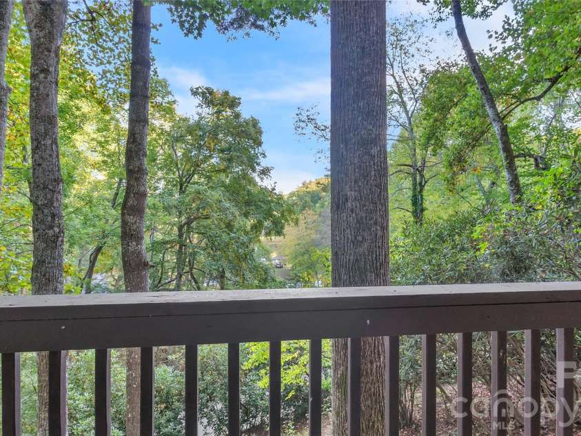 184 Raccoon Run, Fleetwood, NC 28626.  MLS# CAR4430752, YatesRealty ID 54854. 