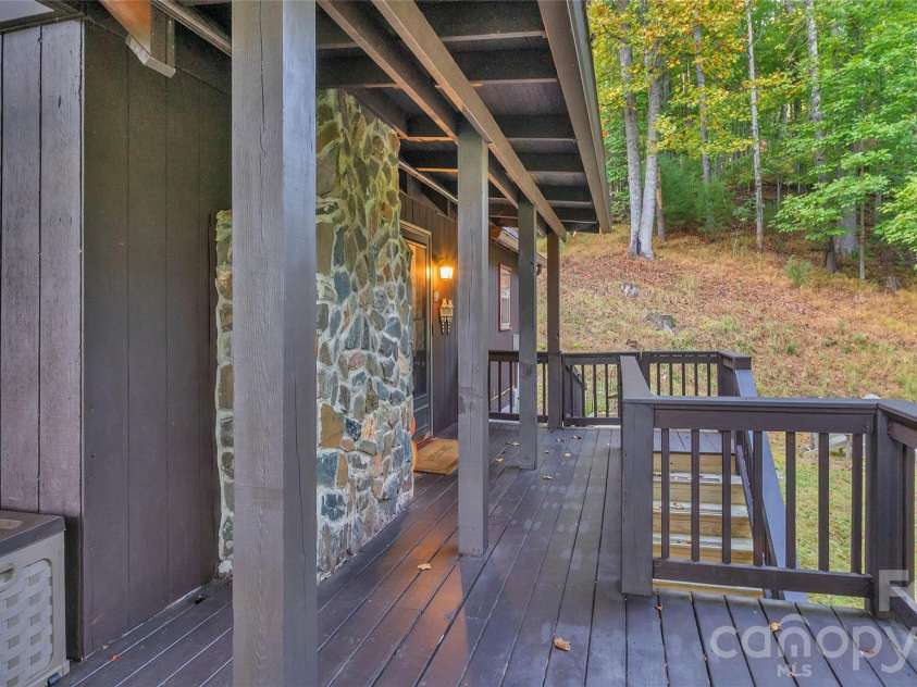 184 Raccoon Run, Fleetwood, NC 28626.  MLS# CAR4430752, YatesRealty ID 54854. 