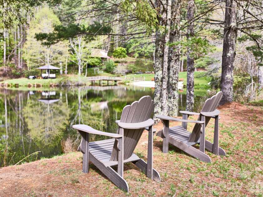 184 Raccoon Run, Fleetwood, NC 28626.  MLS# CAR4430752, YatesRealty ID 54854. 