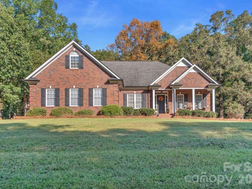 4227 Pigg Mattox Road, Monroe, NC 28112.  MLS# CAR4431495, YatesRealty ID 54856. 