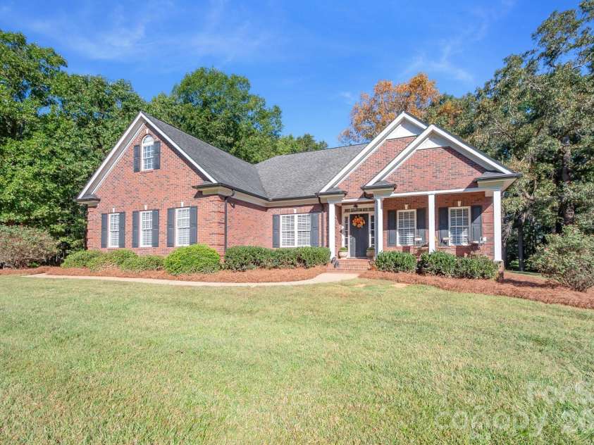 4227 Pigg Mattox Road, Monroe, NC 28112.  MLS# CAR4431495, YatesRealty ID 54856. 
