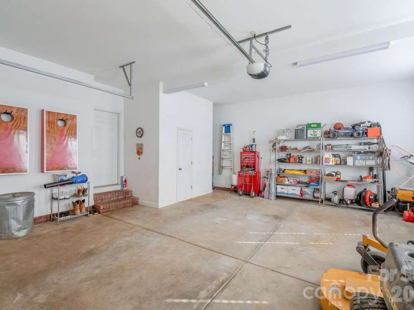 4227 Pigg Mattox Road, Monroe, NC 28112.  MLS# CAR4431495, YatesRealty ID 54856. 