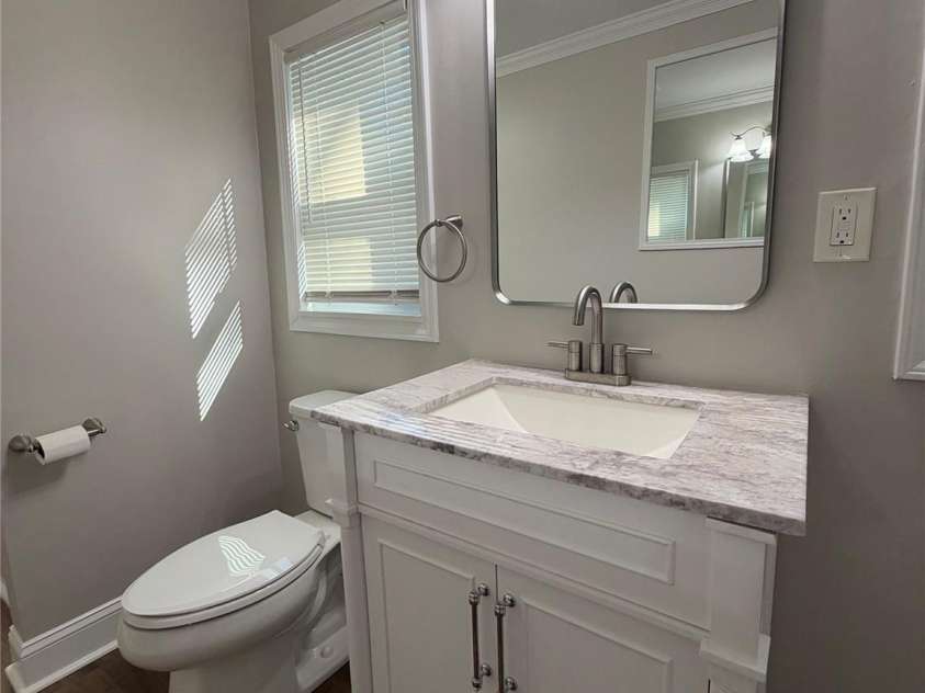 1015 4th Avenue, Gastonia, NC 28052.  MLS# CAR4431617, YatesRealty ID 54858. 