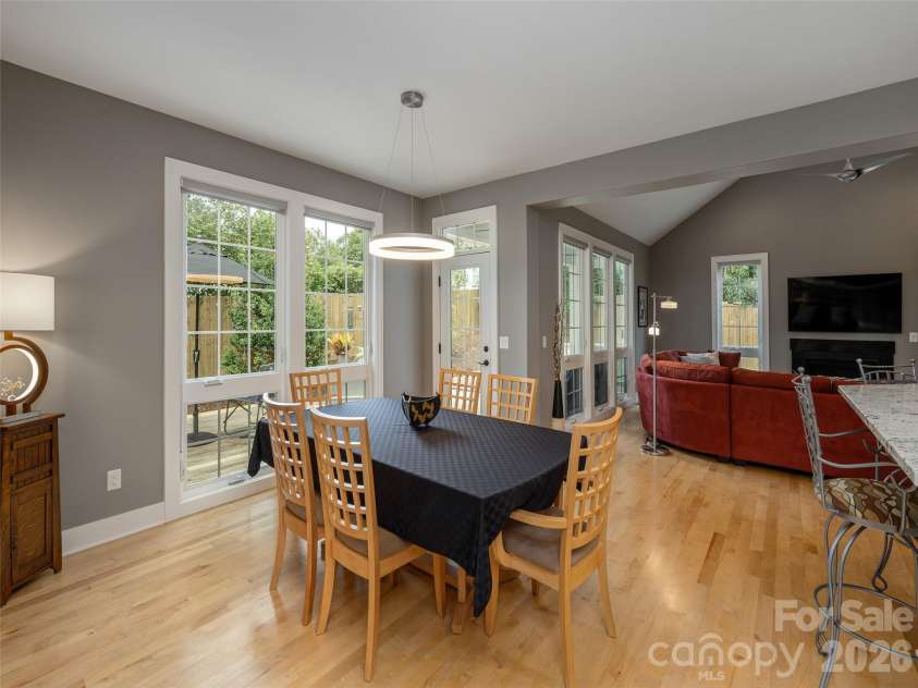 8 Broadmoor Drive, Arden, NC 28704.  MLS# CAR4431546, YatesRealty ID 54859. 