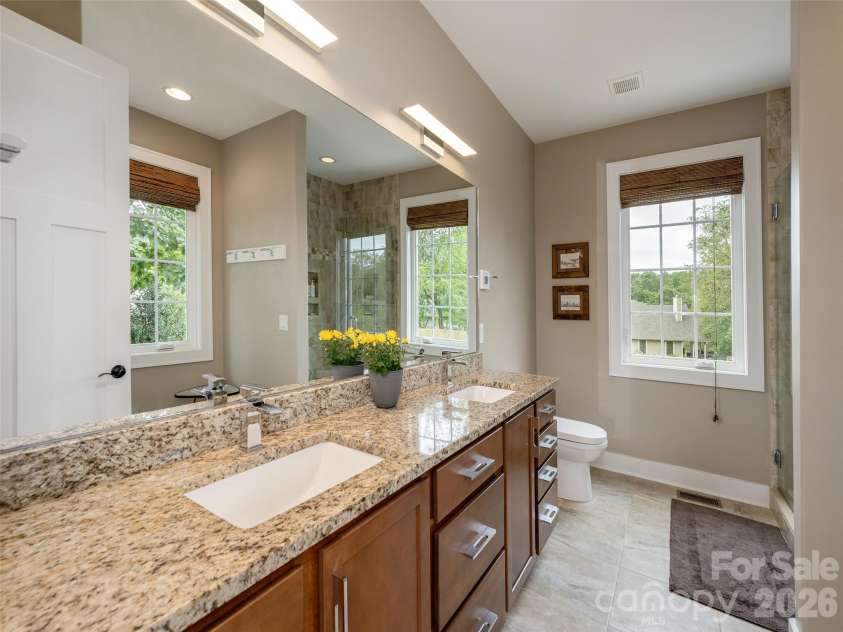 8 Broadmoor Drive, Arden, NC 28704.  MLS# CAR4431546, YatesRealty ID 54859. 