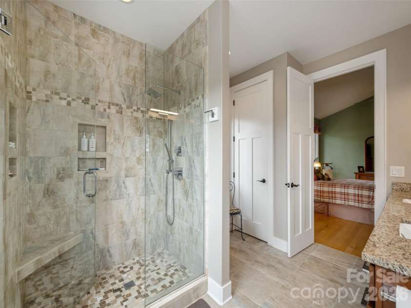 8 Broadmoor Drive, Arden, NC 28704.  MLS# CAR4431546, YatesRealty ID 54859. 