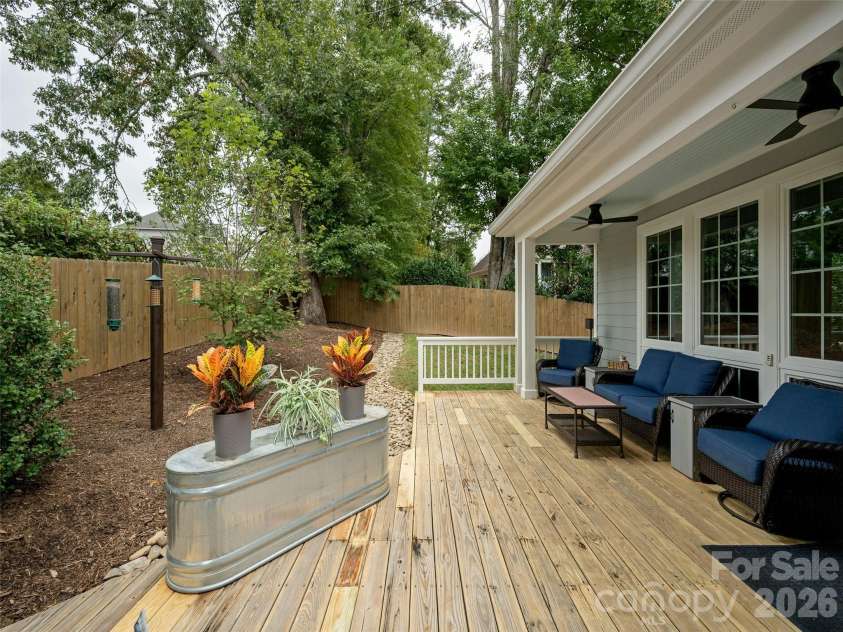 8 Broadmoor Drive, Arden, NC 28704.  MLS# CAR4431546, YatesRealty ID 54859. 