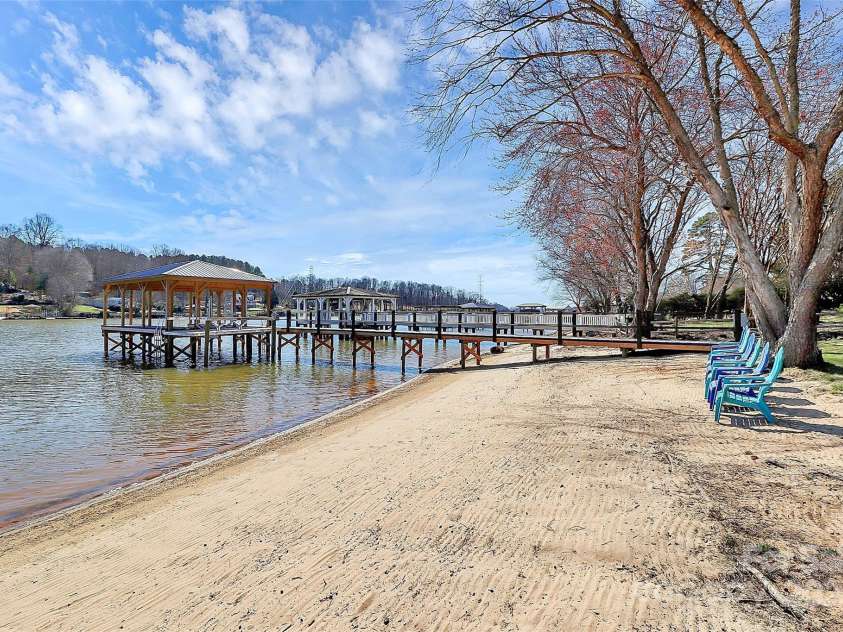 126 Anchor Lane, Troutman, NC 28166.  MLS# CAR4228228, YatesRealty ID 5486. 