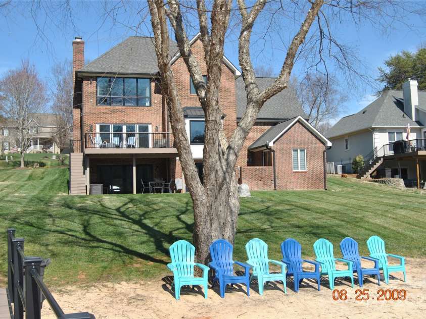 126 Anchor Lane, Troutman, NC 28166.  MLS# CAR4228228, YatesRealty ID 5486. BEACH