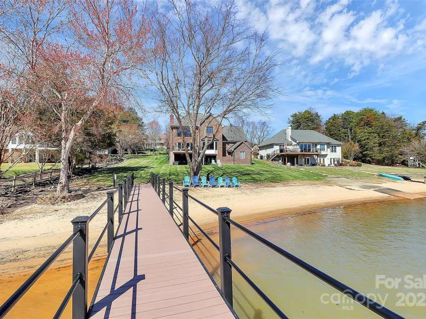 126 Anchor Lane, Troutman, NC 28166.  MLS# CAR4228228, YatesRealty ID 5486. CHECK OUT THE BEACH