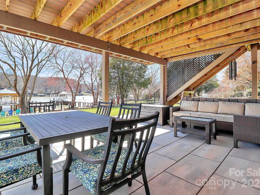 126 Anchor Lane, Troutman, NC 28166.  MLS# CAR4228228, YatesRealty ID 5486. COVERED PATIO