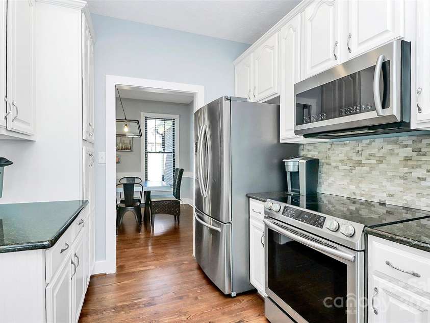 126 Anchor Lane, Troutman, NC 28166.  MLS# CAR4228228, YatesRealty ID 5486. KITCHEN WORK AREA