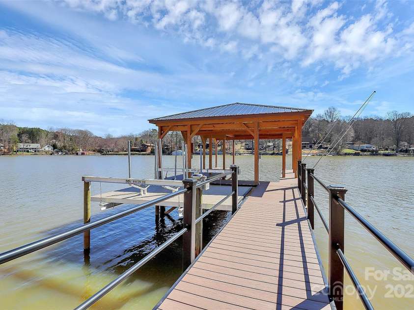 126 Anchor Lane, Troutman, NC 28166.  MLS# CAR4228228, YatesRealty ID 5486. WALK to GAZEBO