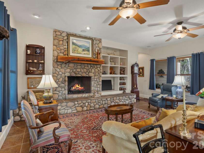 628 Vista Falls Road, Mills River, NC 28759.  MLS# CAR4358678, YatesRealty ID 5486. 