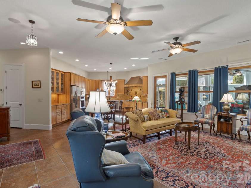 628 Vista Falls Road, Mills River, NC 28759.  MLS# CAR4358678, YatesRealty ID 5486. 