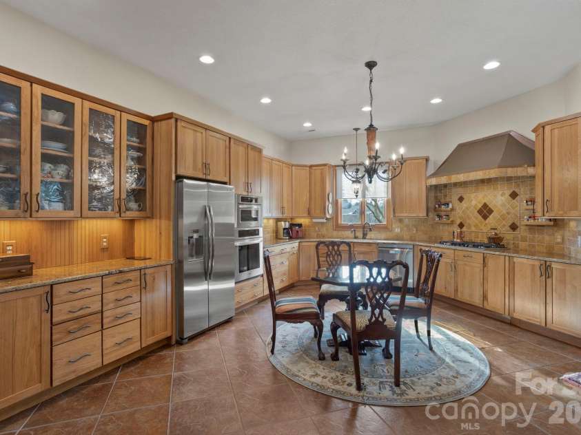 628 Vista Falls Road, Mills River, NC 28759.  MLS# CAR4358678, YatesRealty ID 5486. 