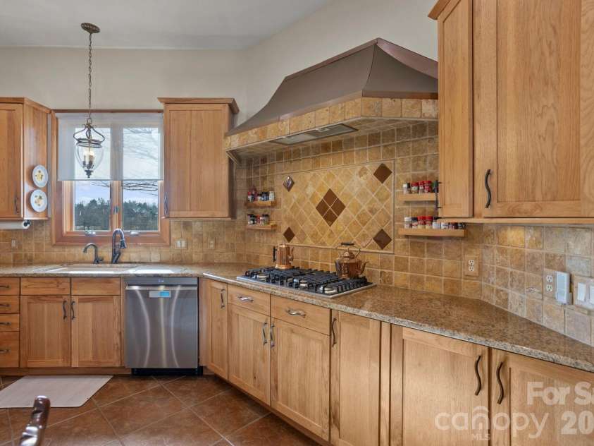 628 Vista Falls Road, Mills River, NC 28759.  MLS# CAR4358678, YatesRealty ID 5486. 