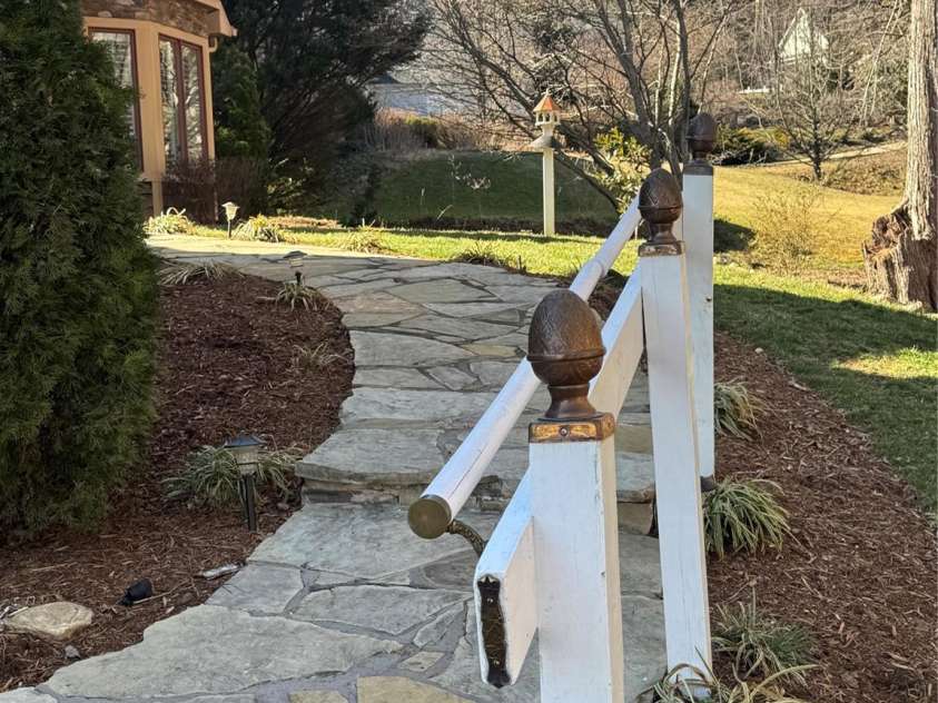 628 Vista Falls Road, Mills River, NC 28759.  MLS# CAR4358678, YatesRealty ID 5486. 