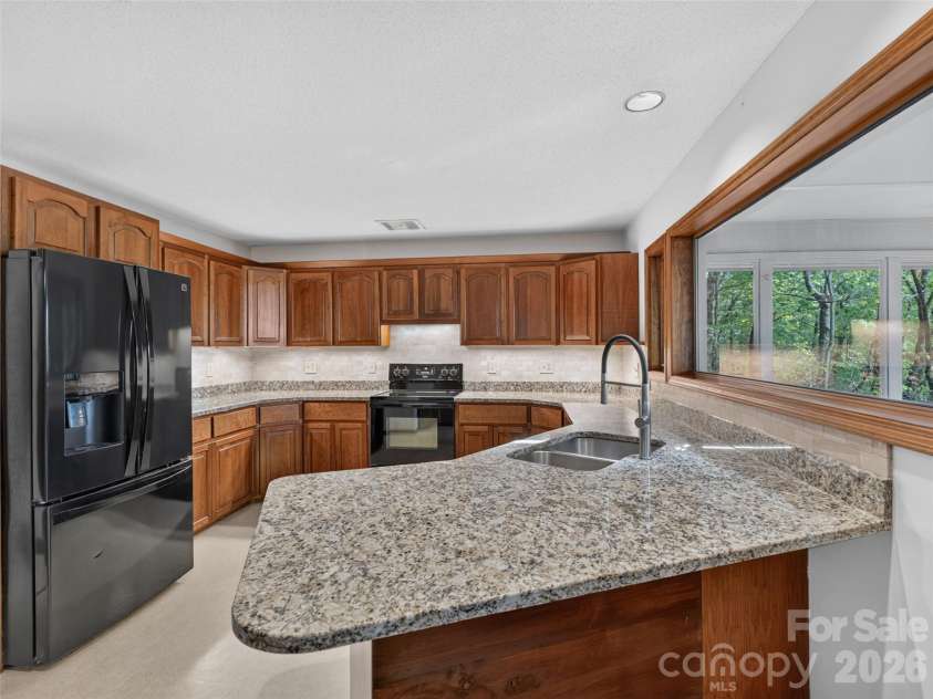 172 Clock Crest Drive, Pisgah Forest, NC 28768.  MLS# CAR4428630, YatesRealty ID 54860. 