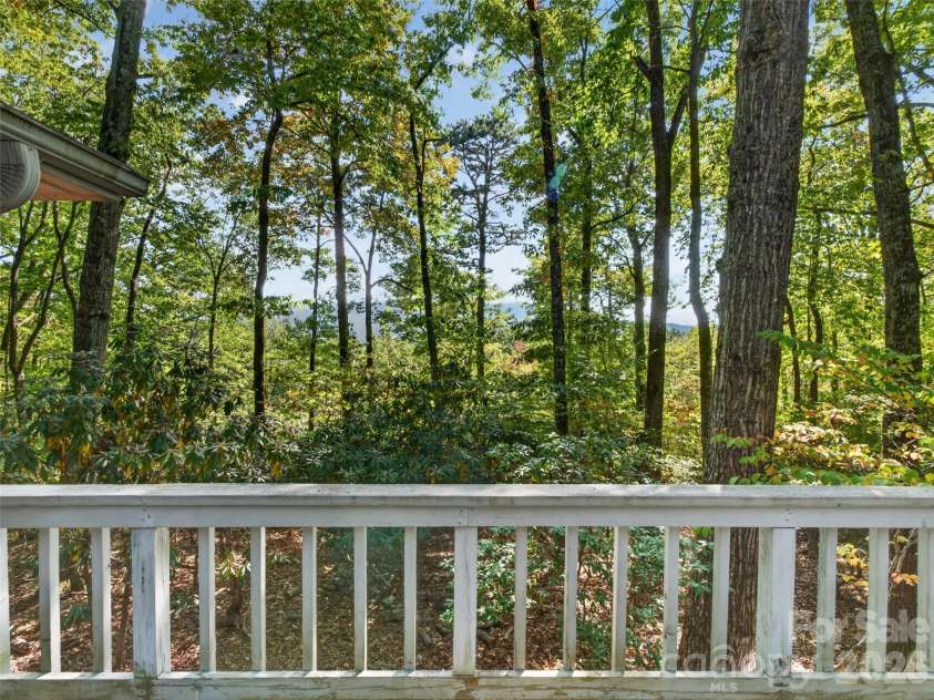 172 Clock Crest Drive, Pisgah Forest, NC 28768.  MLS# CAR4428630, YatesRealty ID 54860. 